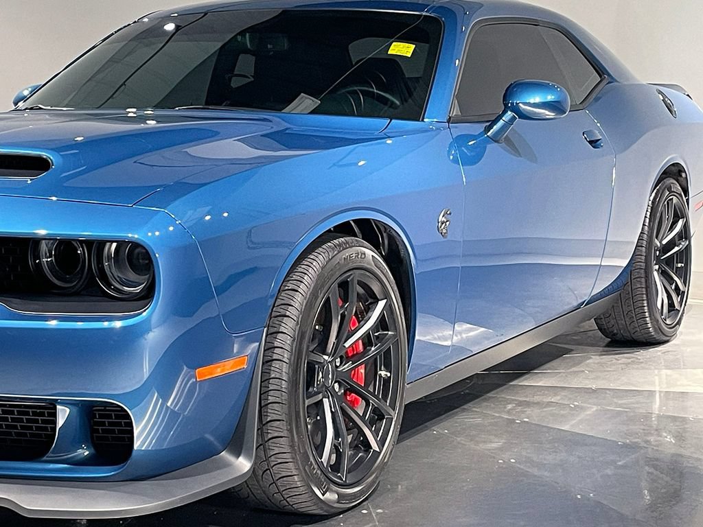 Used 2023 Dodge Challenger SRT Hellcat w/ Driver Convenience Group RWD image 18