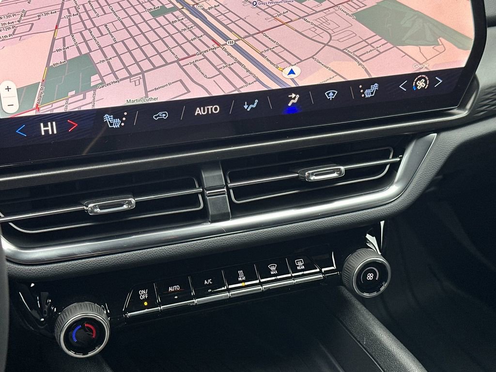 Used 2026 Chevrolet Equinox EV LT w/ Comfort Package image 20