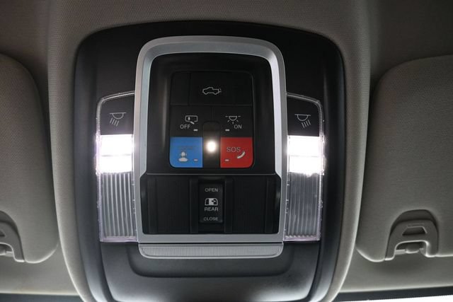 Used 2024 RAM 2500 Laramie AWD/4WD image 30