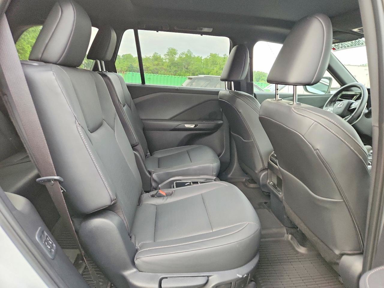 Used 2025 Lexus TX 350 AWD w/ Technology Package image 9