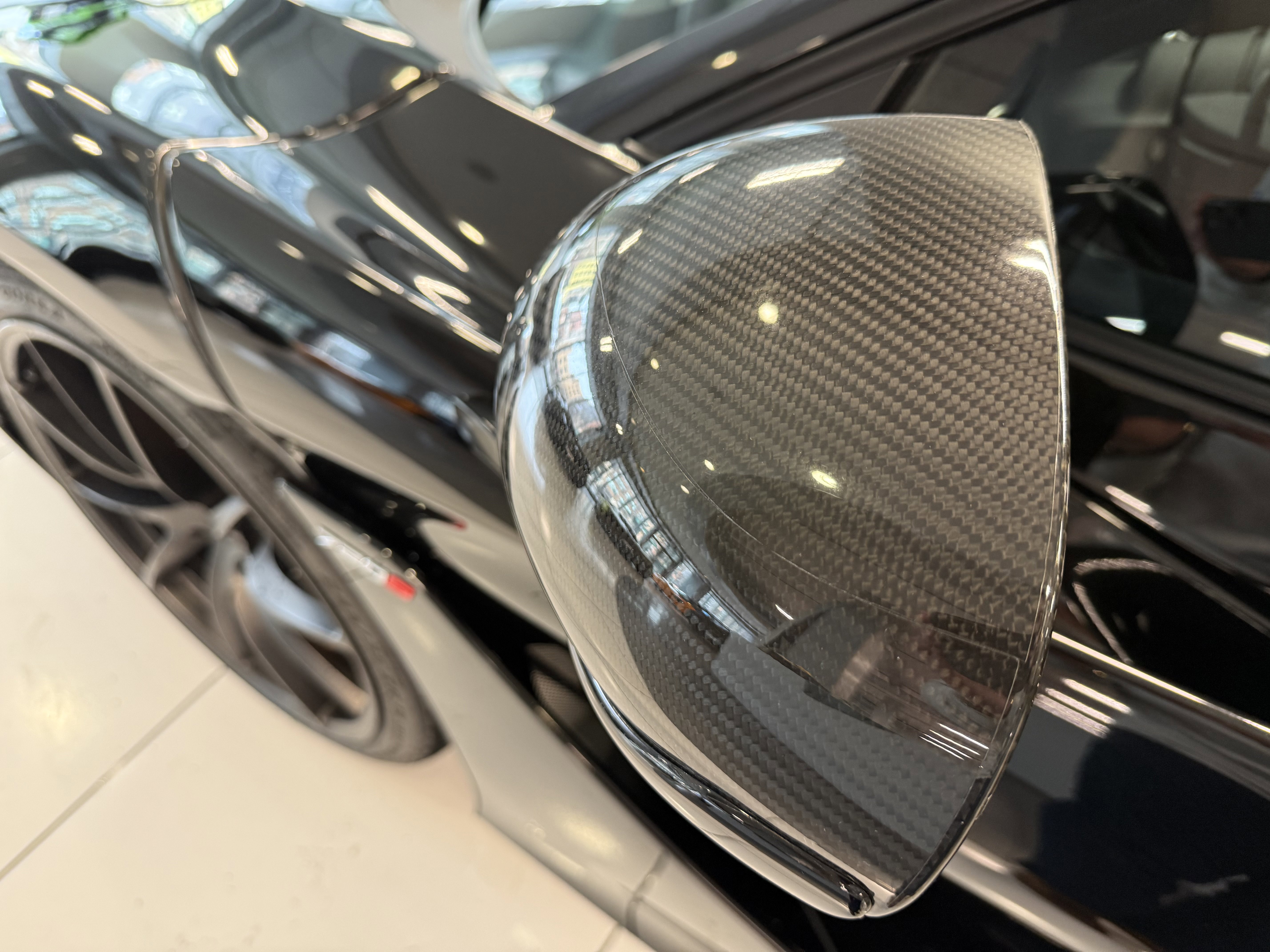 Used 2019 McLaren 720S image 13