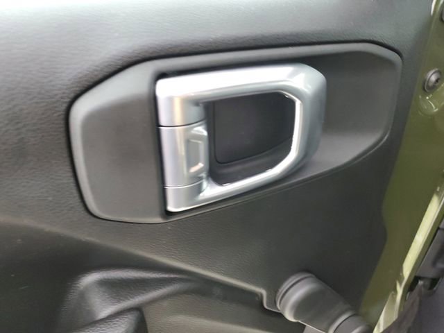 Used 2023 Jeep Gladiator Sport AWD/4WD image 18