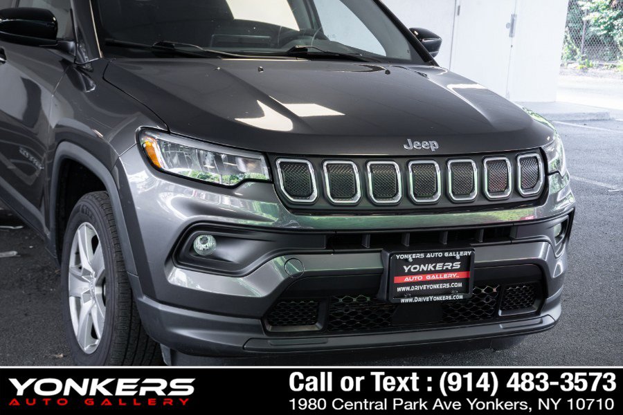 Used 2022 Jeep Compass Latitude AWD/4WD image 39