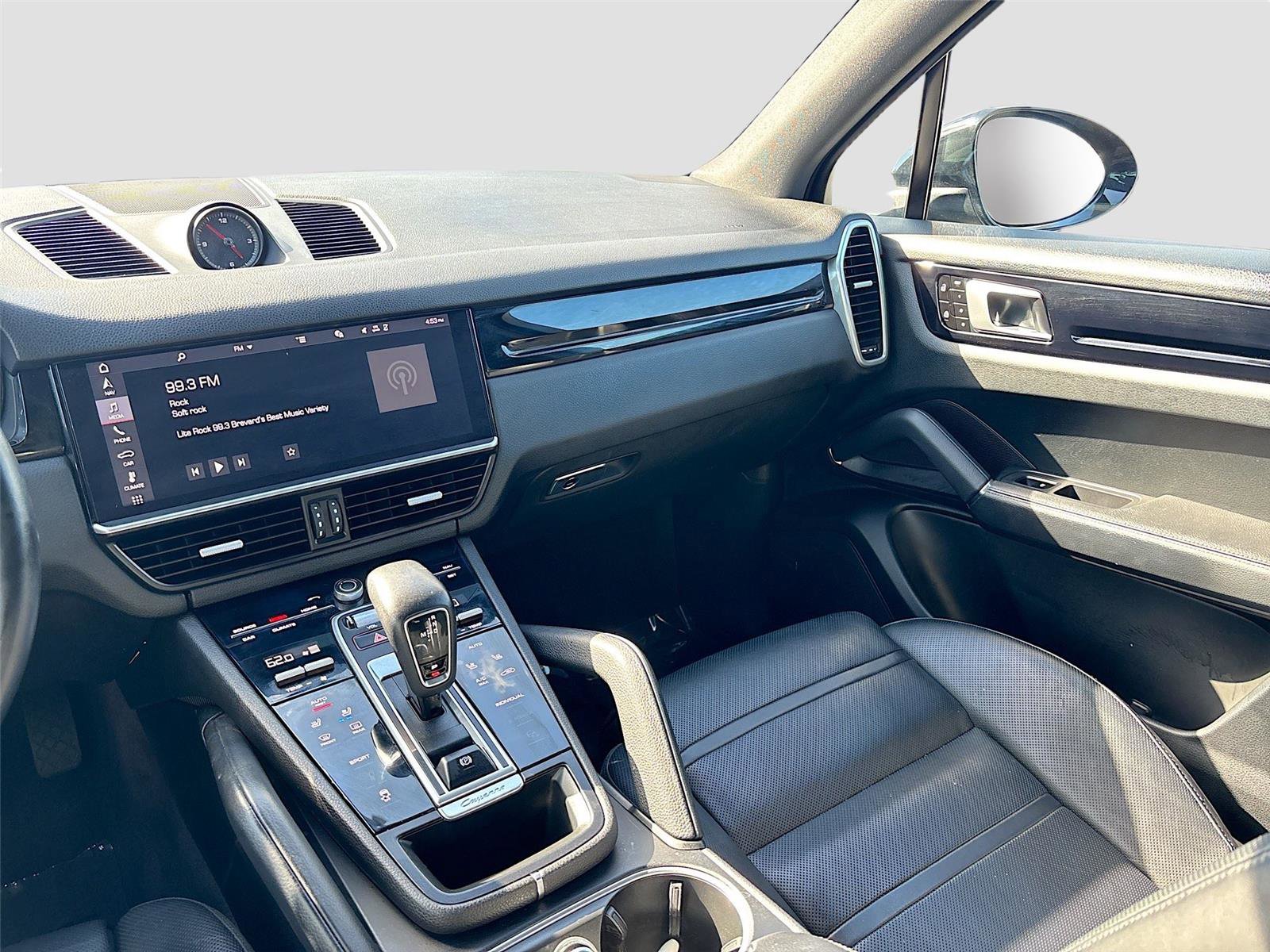 Used 2019 Porsche Cayenne AWD/4WD image 24