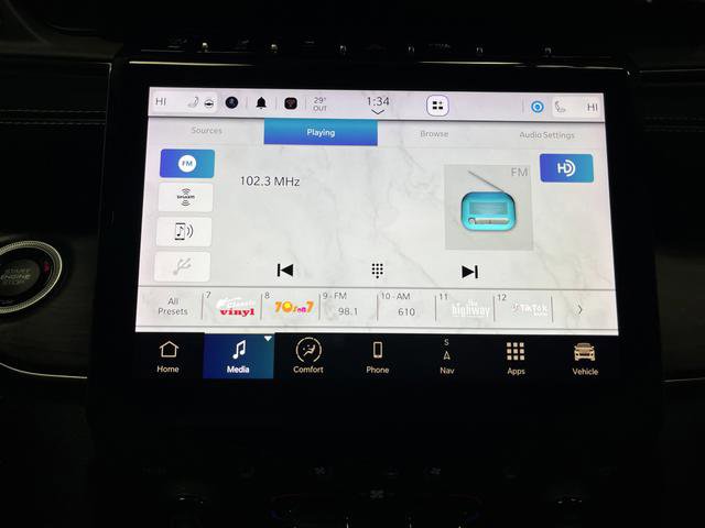 Used 2023 Jeep Grand Cherokee Limited w/ Luxury Tech Group II image 18