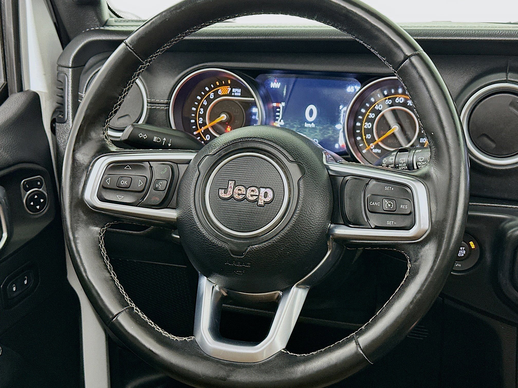 Used 2020 Jeep Wrangler Unlimited Sahara w/ LED Lighting Group AWD/4WD image 8
