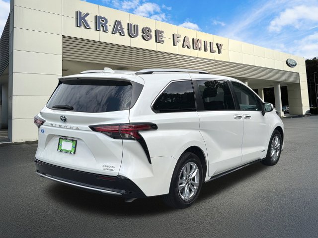 Used 2021 Toyota Sienna Limited FWD image 8