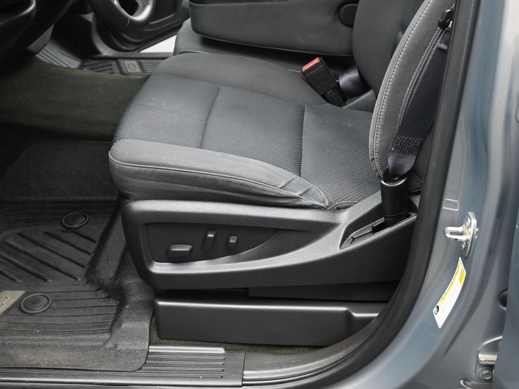 Used 2017 Chevrolet Silverado 1500 LT w/ All Star Edition image 12