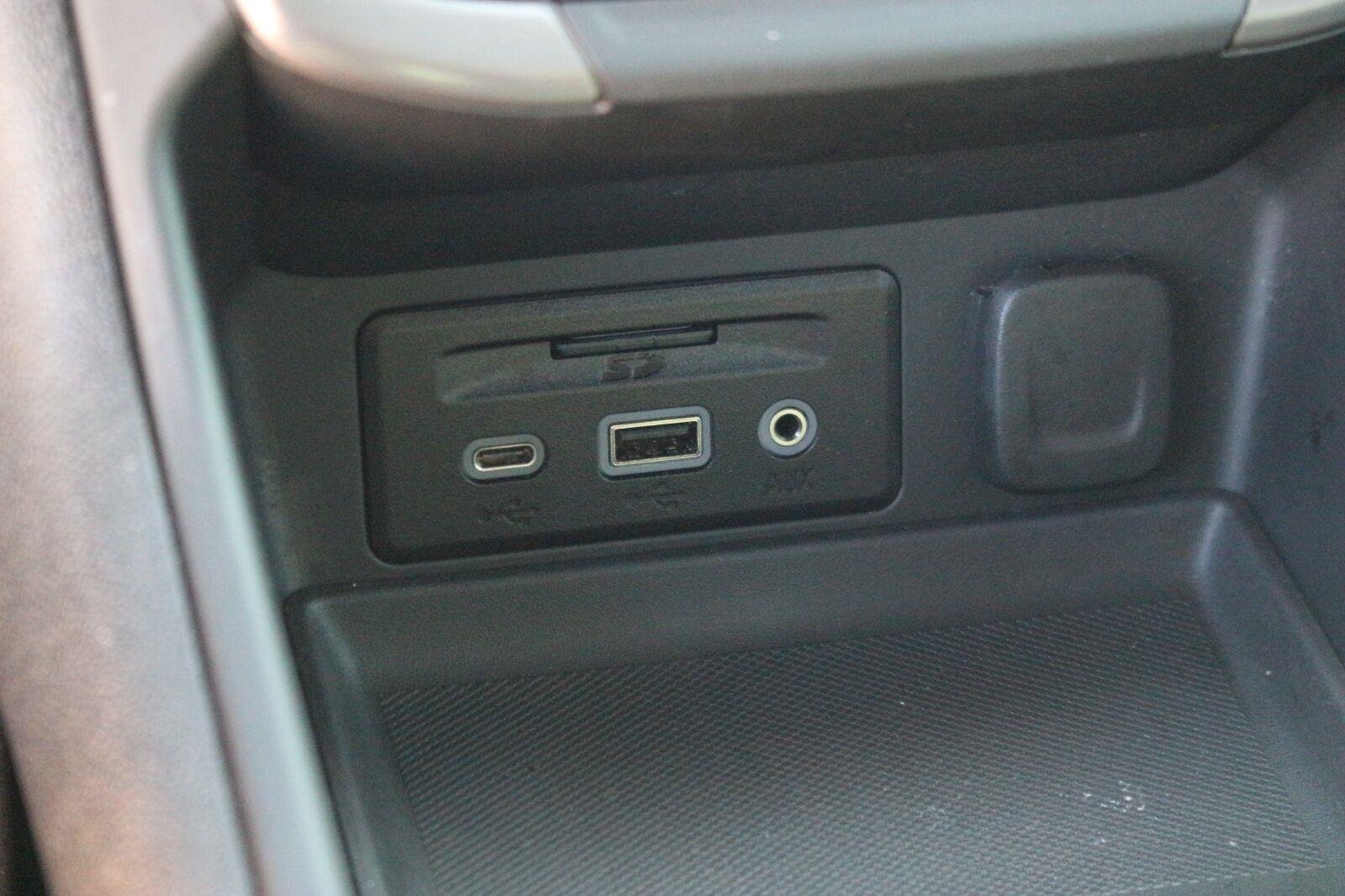 Used 2024 GMC Terrain AT4 w/ Infotainment Package II AWD/4WD image 31