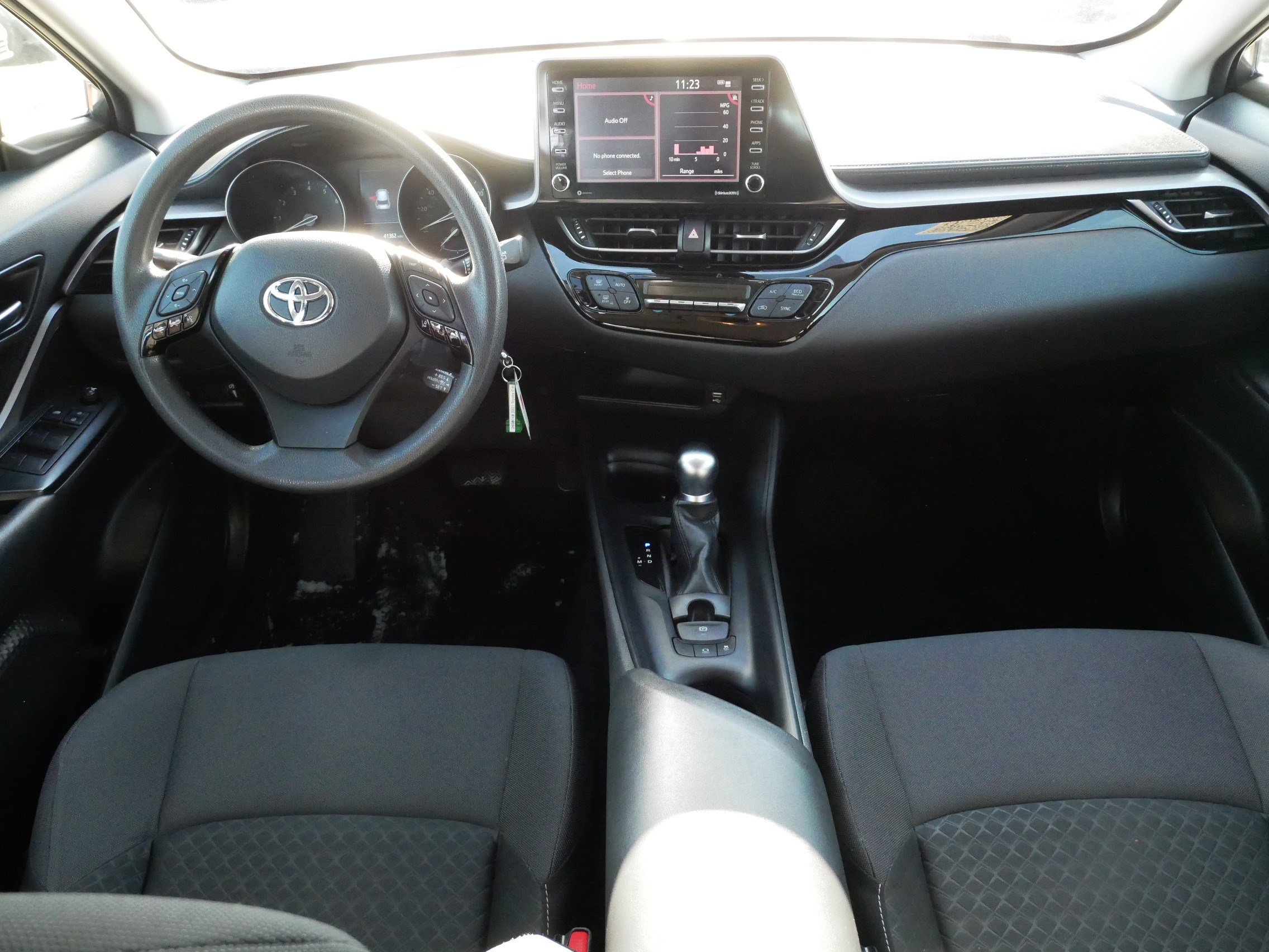 Used 2021 Toyota C-HR LE image 10