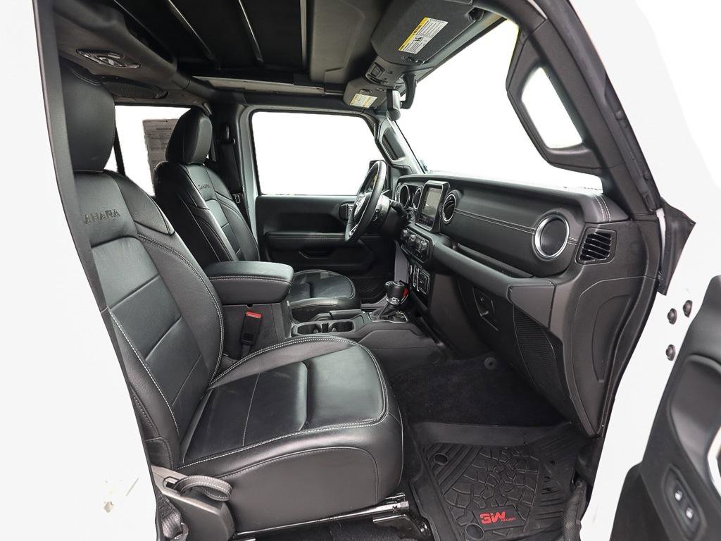 Used 2023 Jeep Wrangler Unlimited Sahara w/ Cold Weather Group AWD/4WD image 22