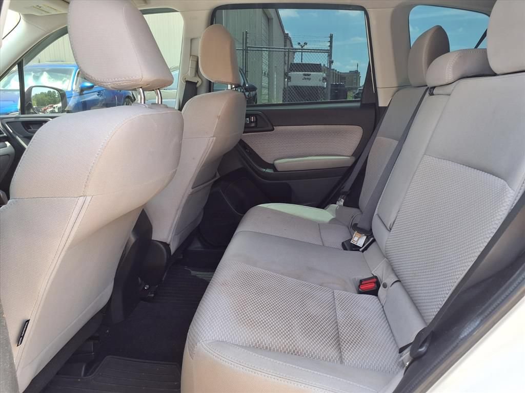 Used 2018 Subaru Forester 2.5i Premium AWD/4WD image 10