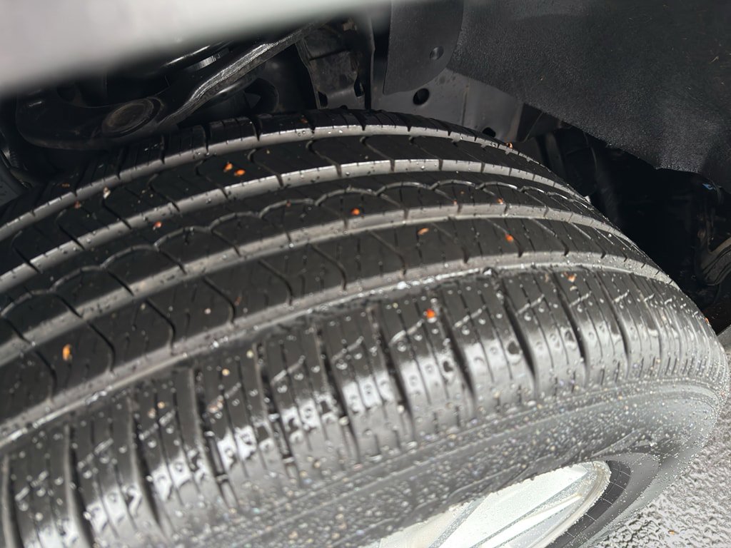 Used 2013 Ford F150 Lariat w/ Mid Equipment Group image 10