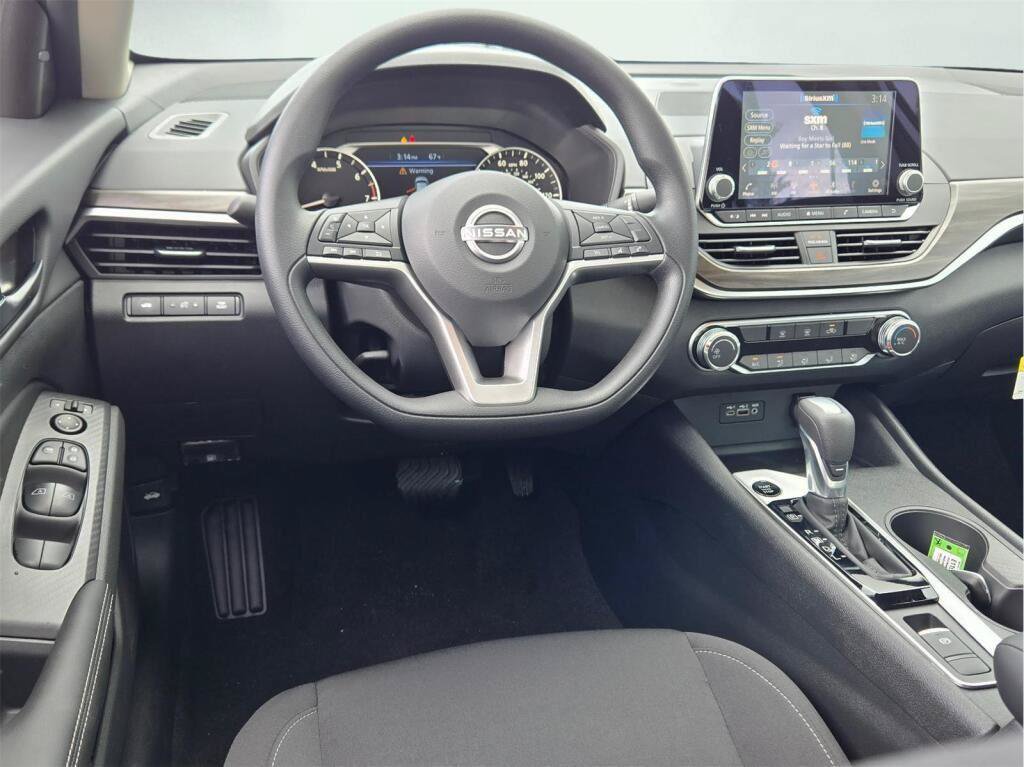 New 2026 Nissan Altima 2.5 SV AWD/4WD image 14