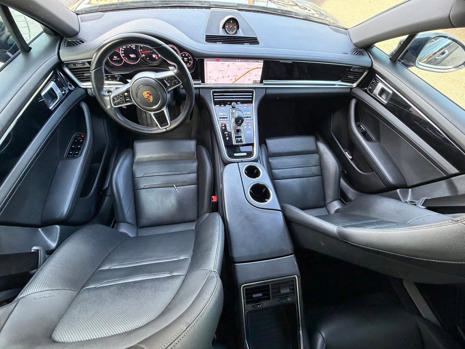 Used 2020 Porsche Panamera 4 image 29