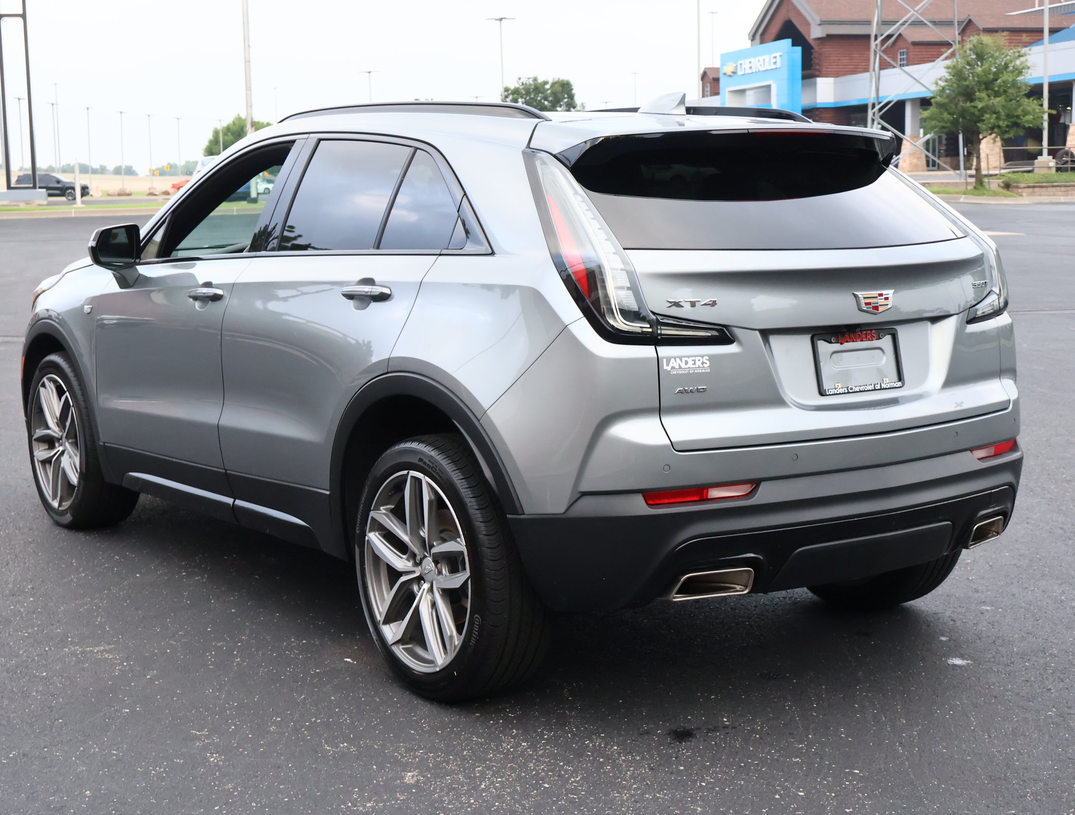 Used 2023 Cadillac XT4 Sport w/ Cold Weather Package AWD/4WD image 7