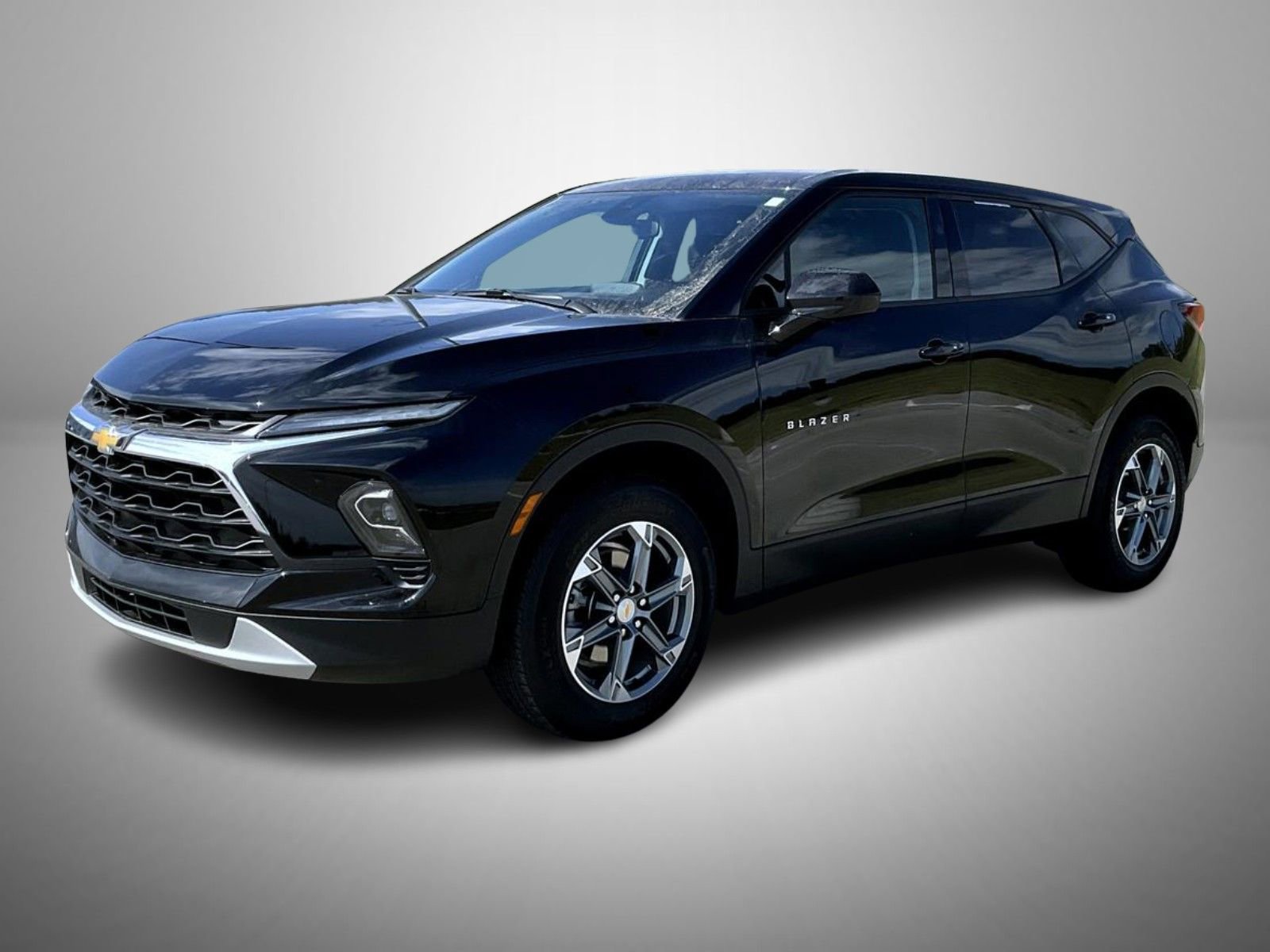 Used 2025 Chevrolet Blazer LT AWD/4WD image 1
