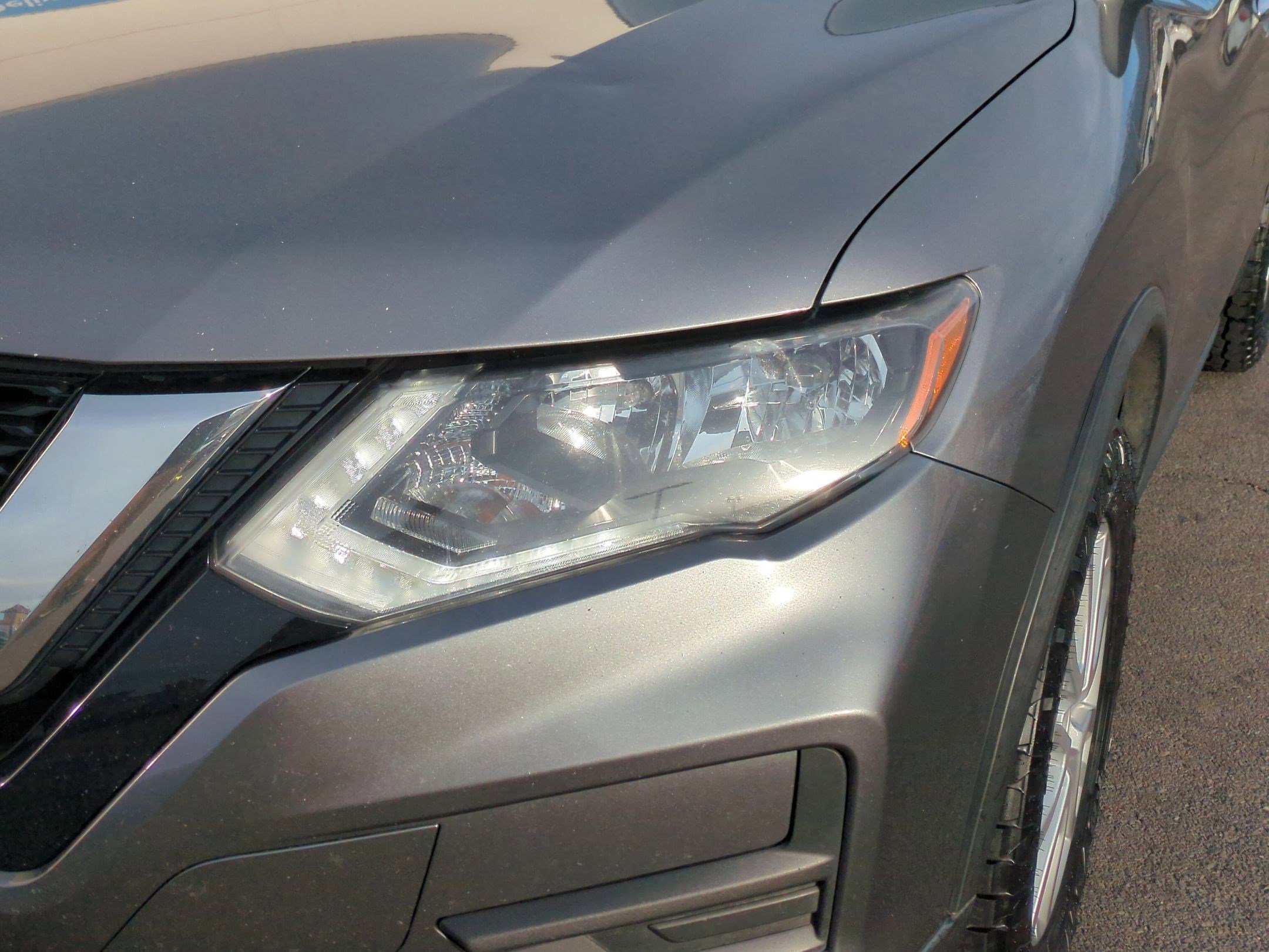 Used 2017 Nissan Rogue SV image 12