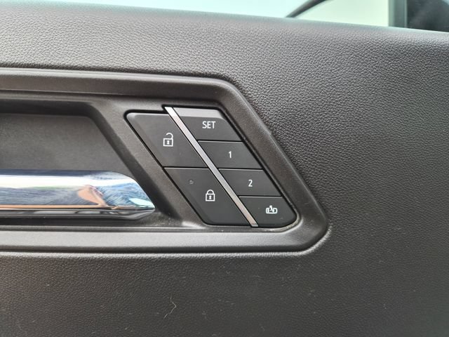 Used 2023 Chevrolet Colorado ZR2 w/ ZR2 Convenience Package III AWD/4WD image 15