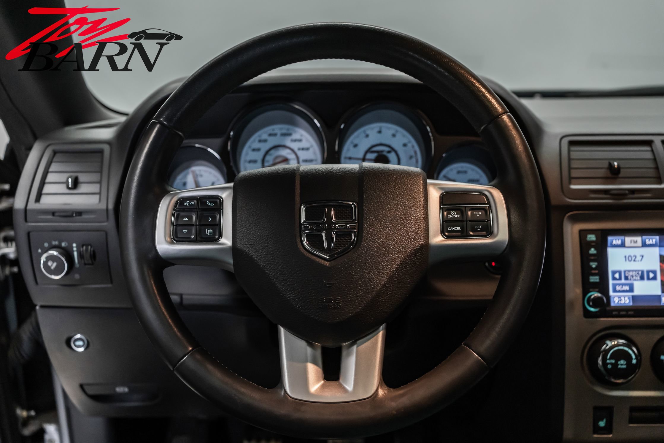 Used 2011 Dodge Challenger SRT8 image 30