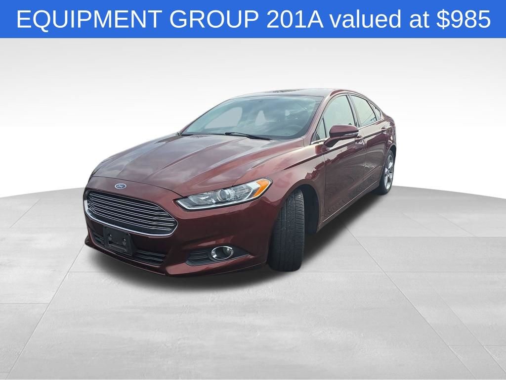 Used 2015 Ford Fusion SE w/ Equipment Group 201A FWD image 4