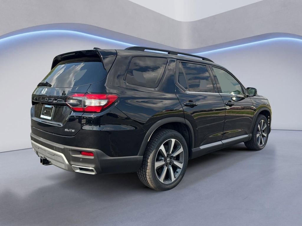 Used 2024 Honda Pilot Elite image 6