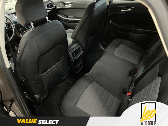 Used 2019 Ford Edge SE w/ SE Fleet Driver's Package FWD image 16