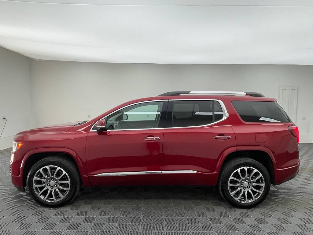 Used 2021 GMC Acadia Denali w/ Denali Technology Package FWD image 15