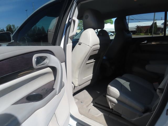 Used 2017 Buick Enclave Leather w/ Trailering Package AWD/4WD image 19