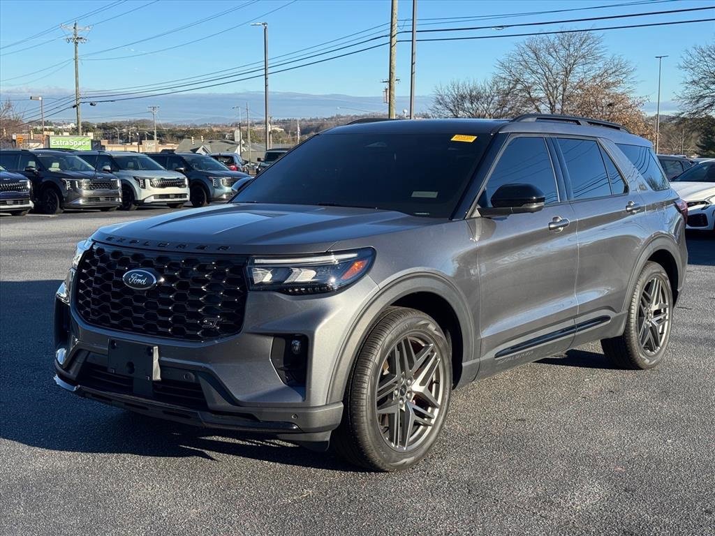 Used 2025 Ford Explorer ST w/ Sun And Sound Package image 7