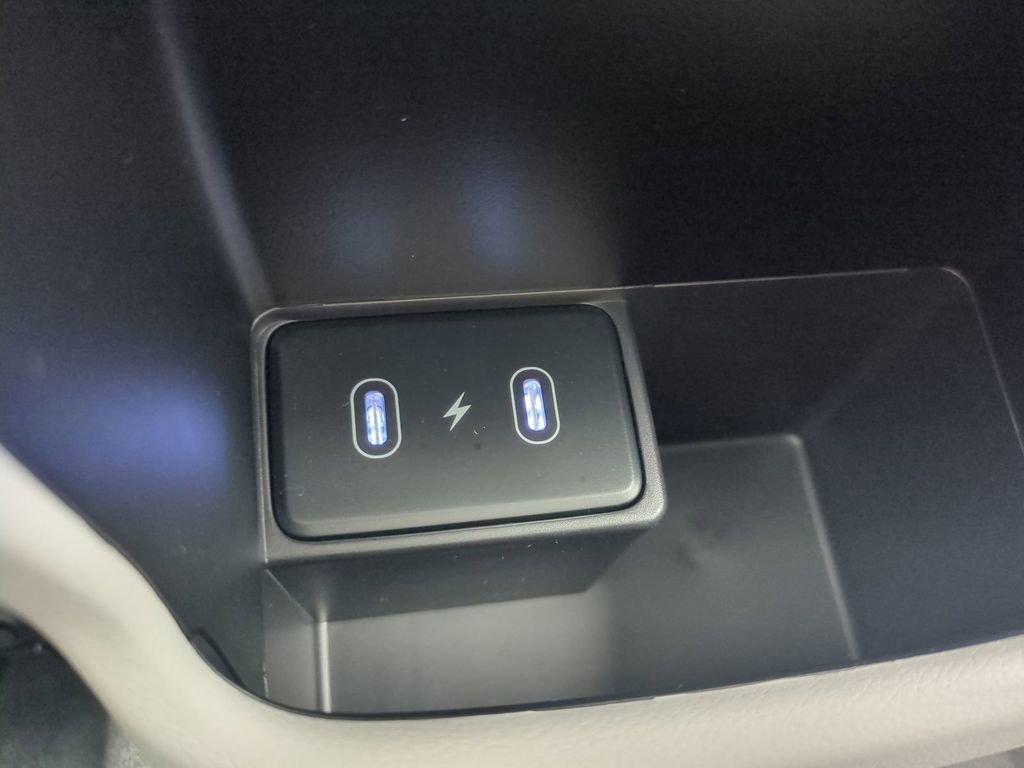 New 2026 Hyundai Kona SE image 16