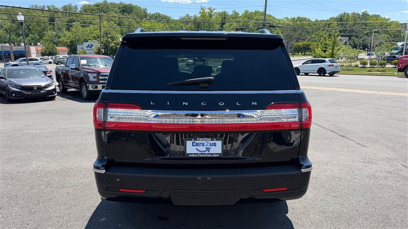 Used 2020 Lincoln Navigator Reserve AWD/4WD image 5
