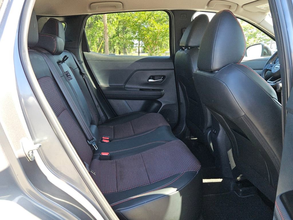 Used 2025 Nissan Kicks SR AWD/4WD image 14