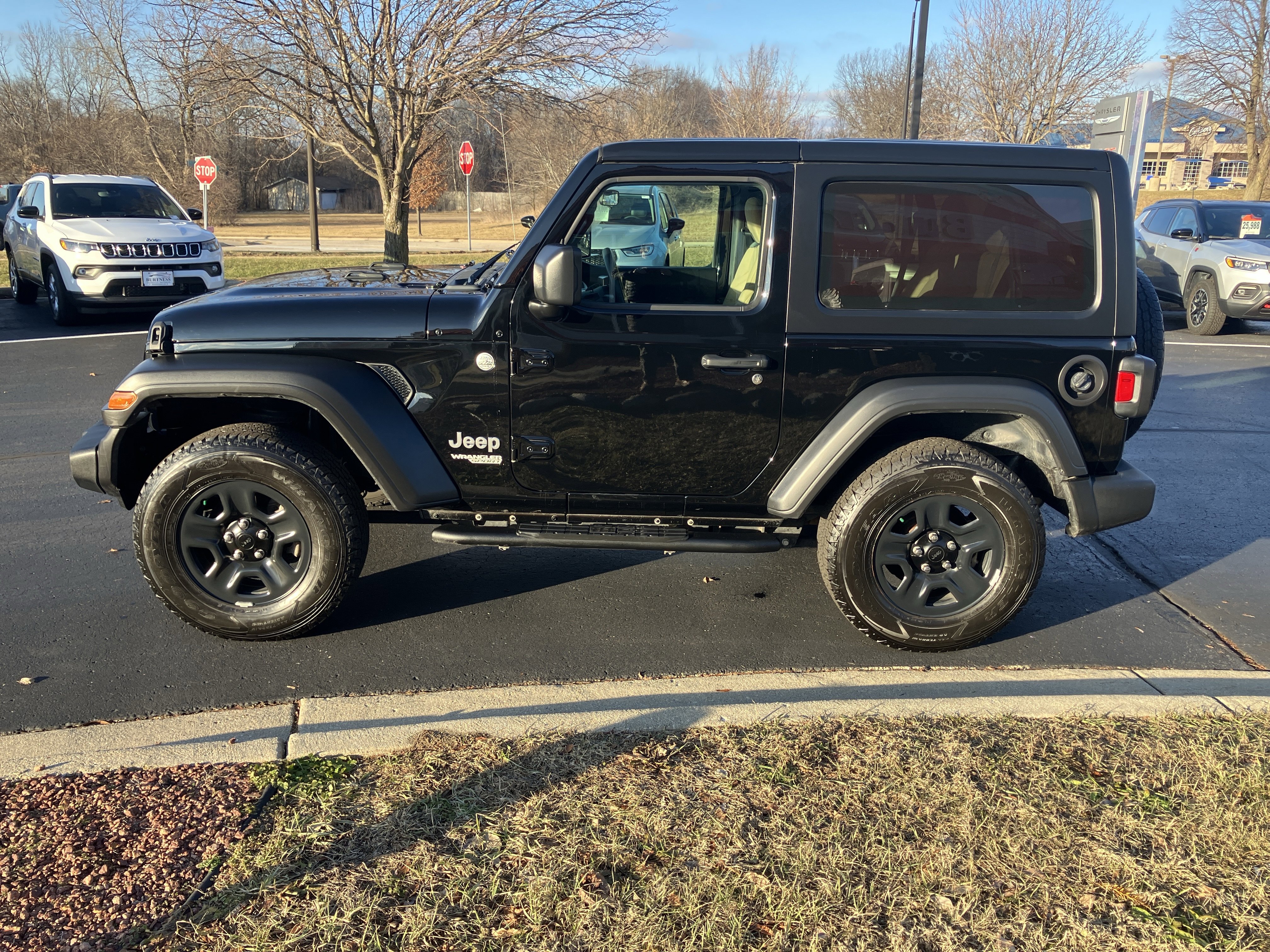 Used 2021 Jeep Wrangler Sport image 17