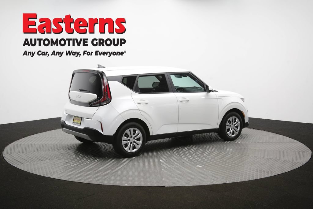 Used 2023 Kia Soul LX FWD image 40