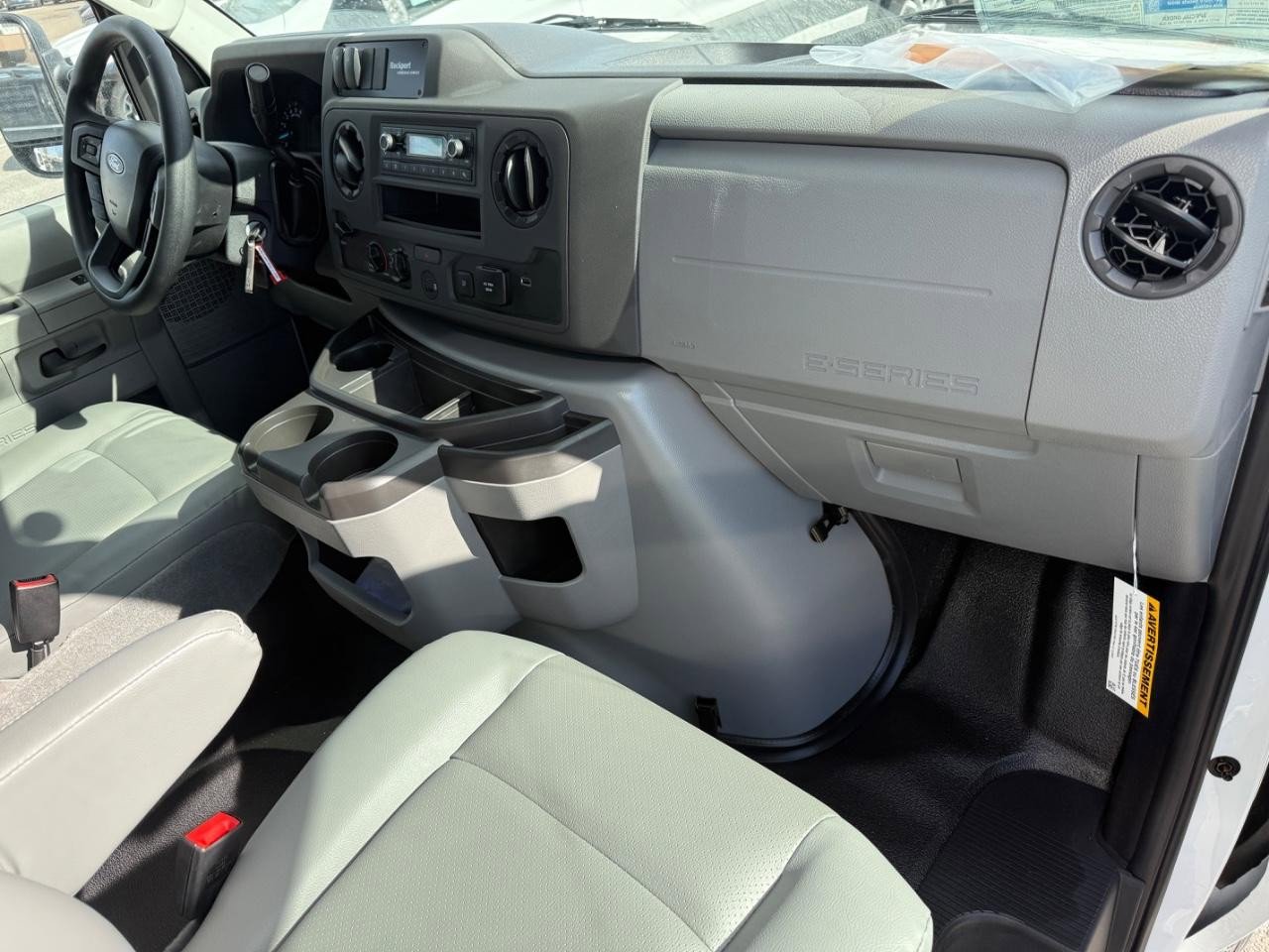 New 2026 Ford E-450 and Econoline 450 Super Duty w/ Power Equipment Group RWD image 8