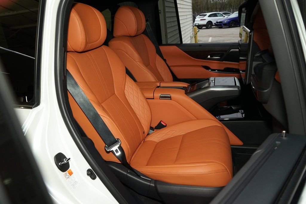 Used 2026 Lexus LX 700h Ultra Luxury image 22