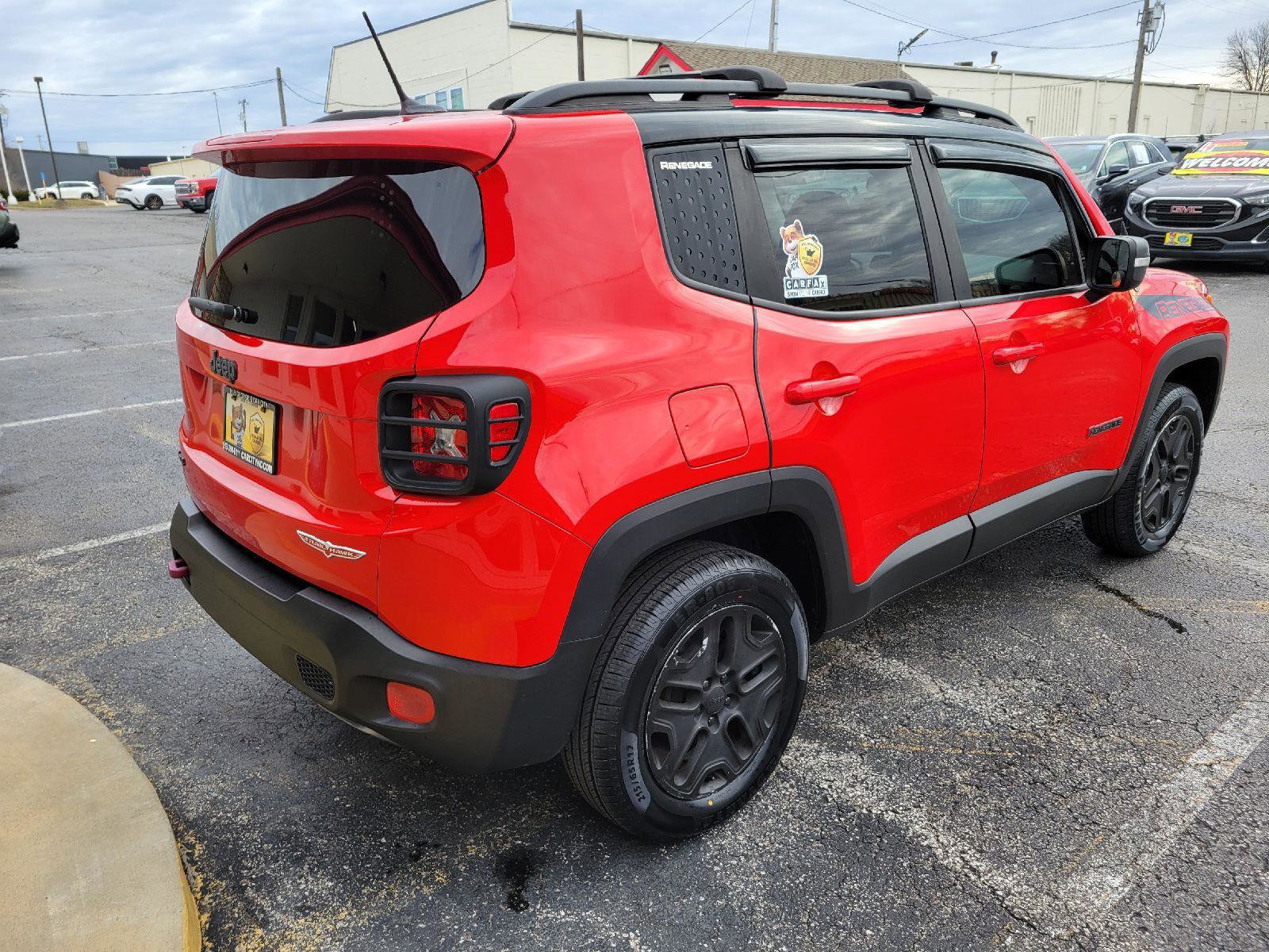 Used 2017 Jeep Renegade Trailhawk image 28