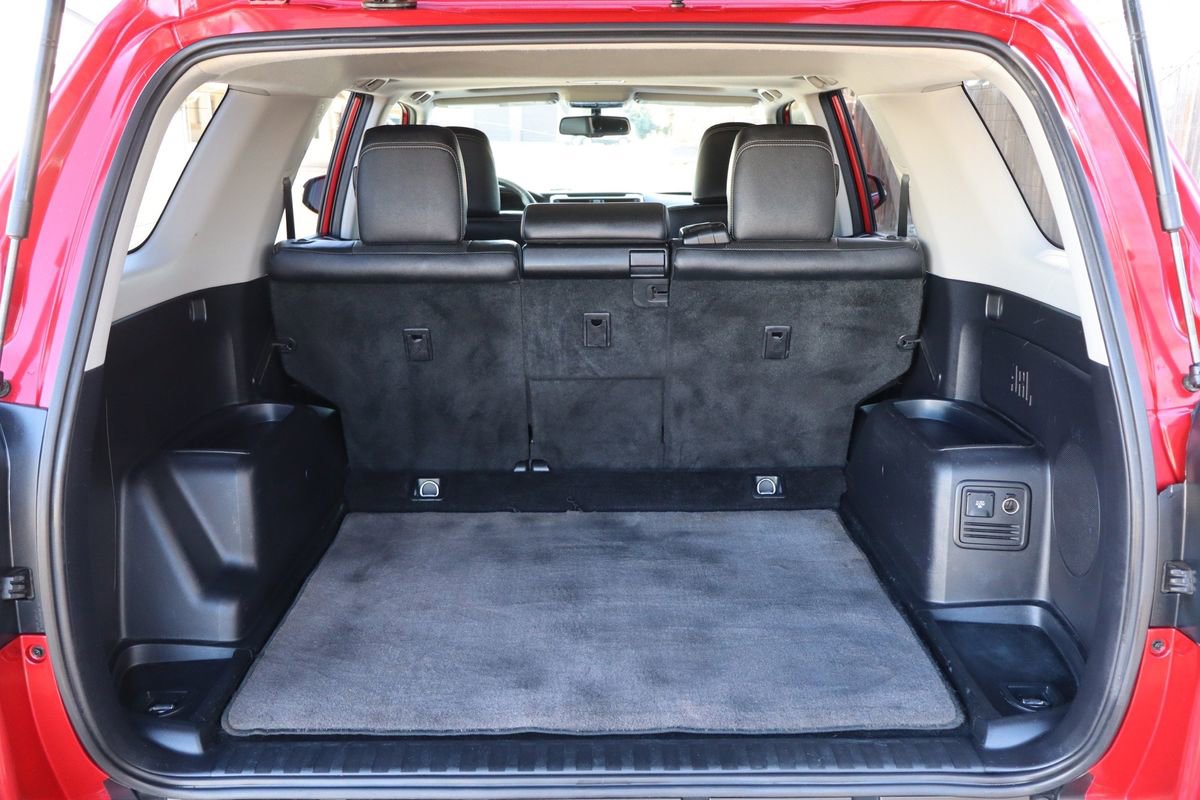 Used 2015 Toyota 4Runner Limited image 15