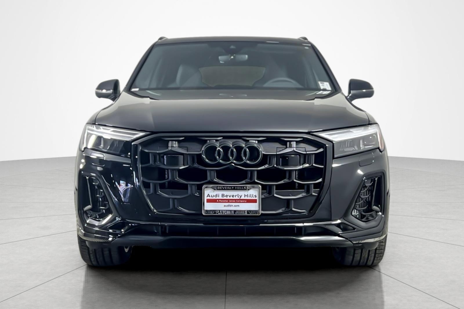 New 2026 Audi SQ7 Premium Plus AWD/4WD image 8
