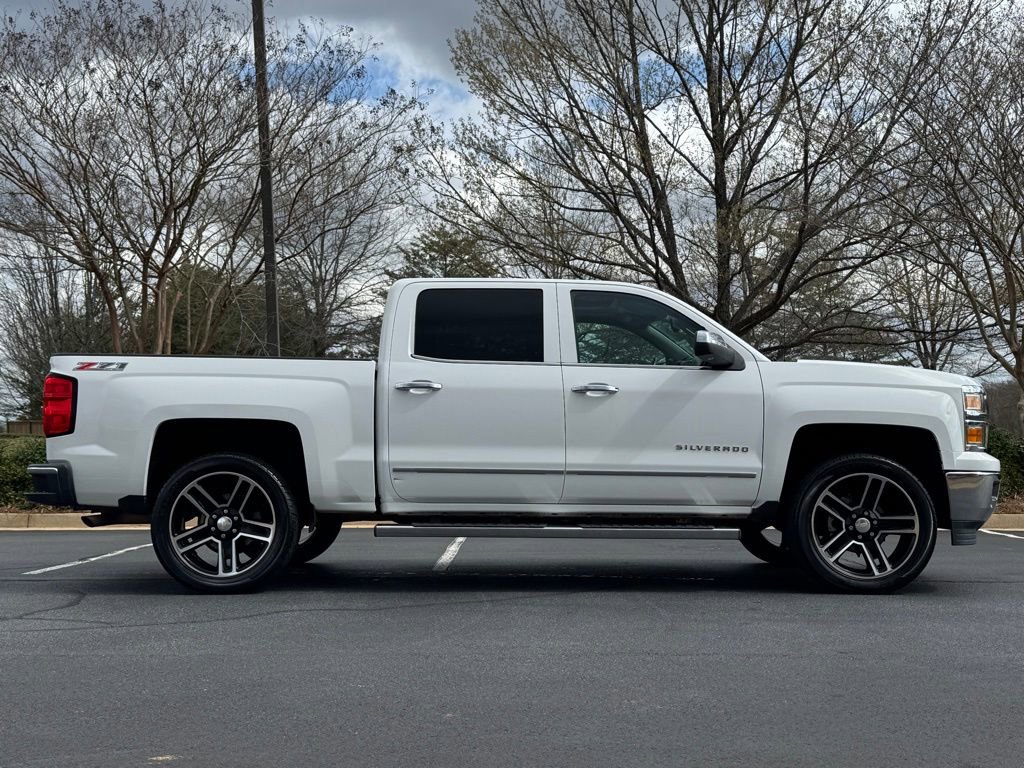 Used 2015 Chevrolet Silverado 1500 LTZ Z71 w/ LTZ Plus Package image 2