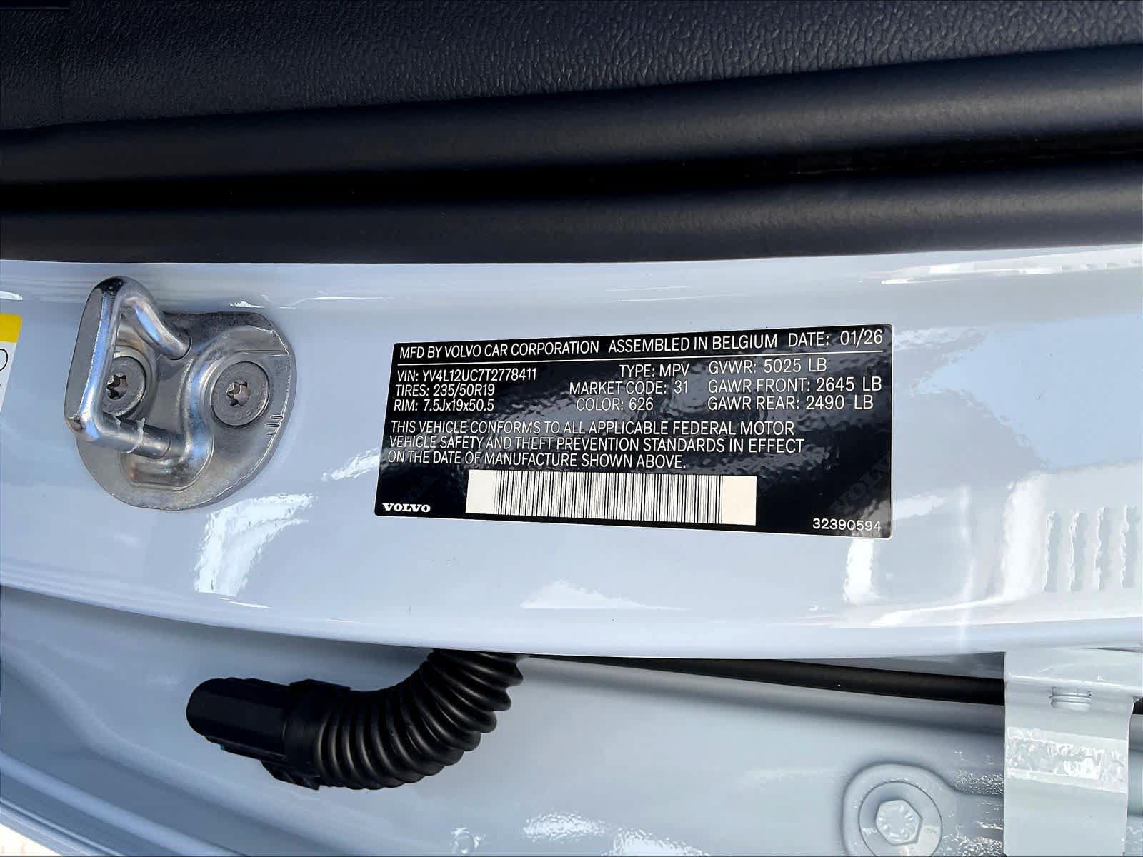 New 2026 Volvo XC40 B5 Plus w/ Protection Package Premier AWD/4WD image 35