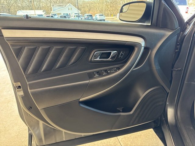 Used 2015 Ford Taurus SEL image 13