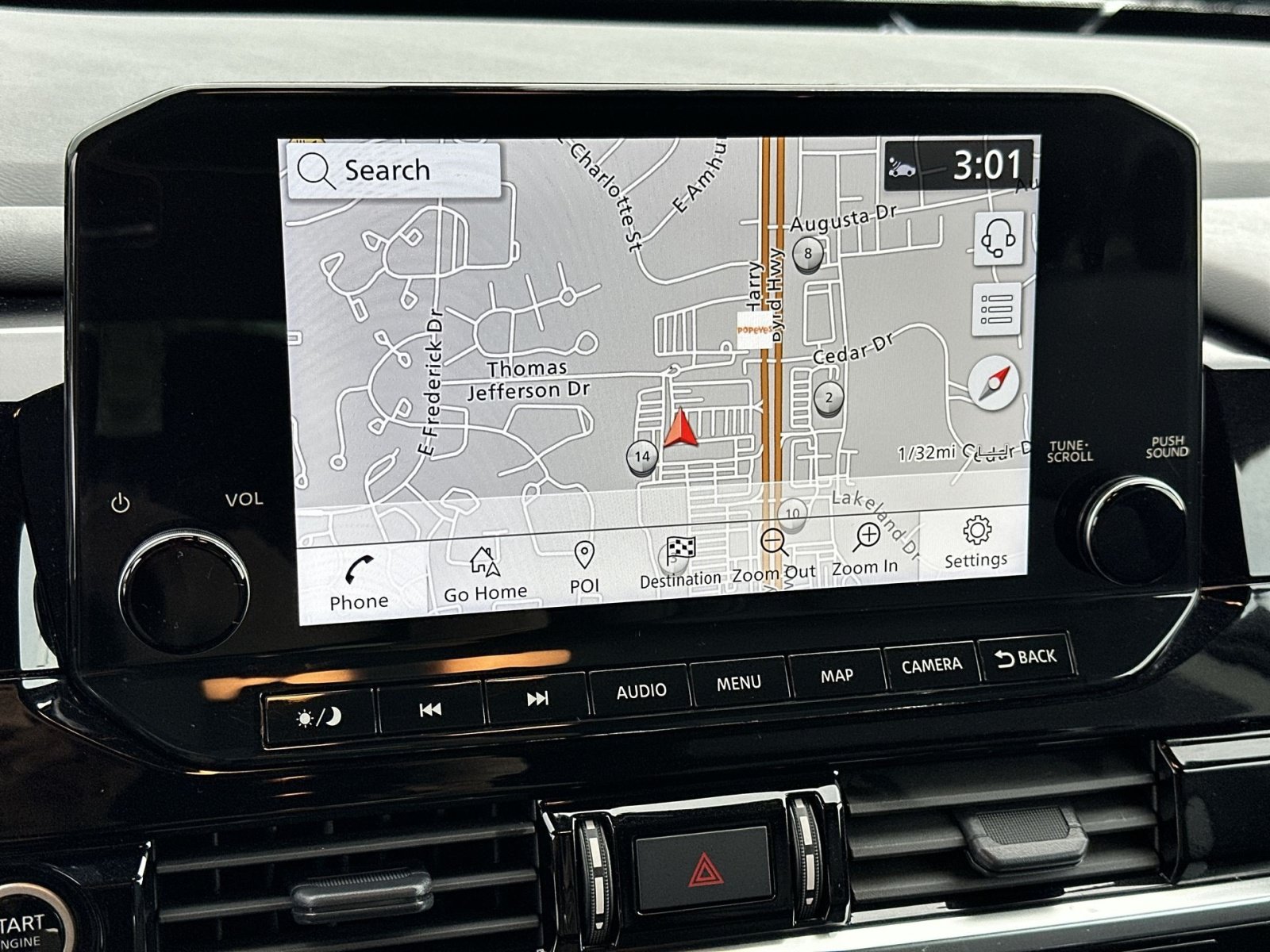Used 2024 Nissan Pathfinder Platinum AWD/4WD image 21