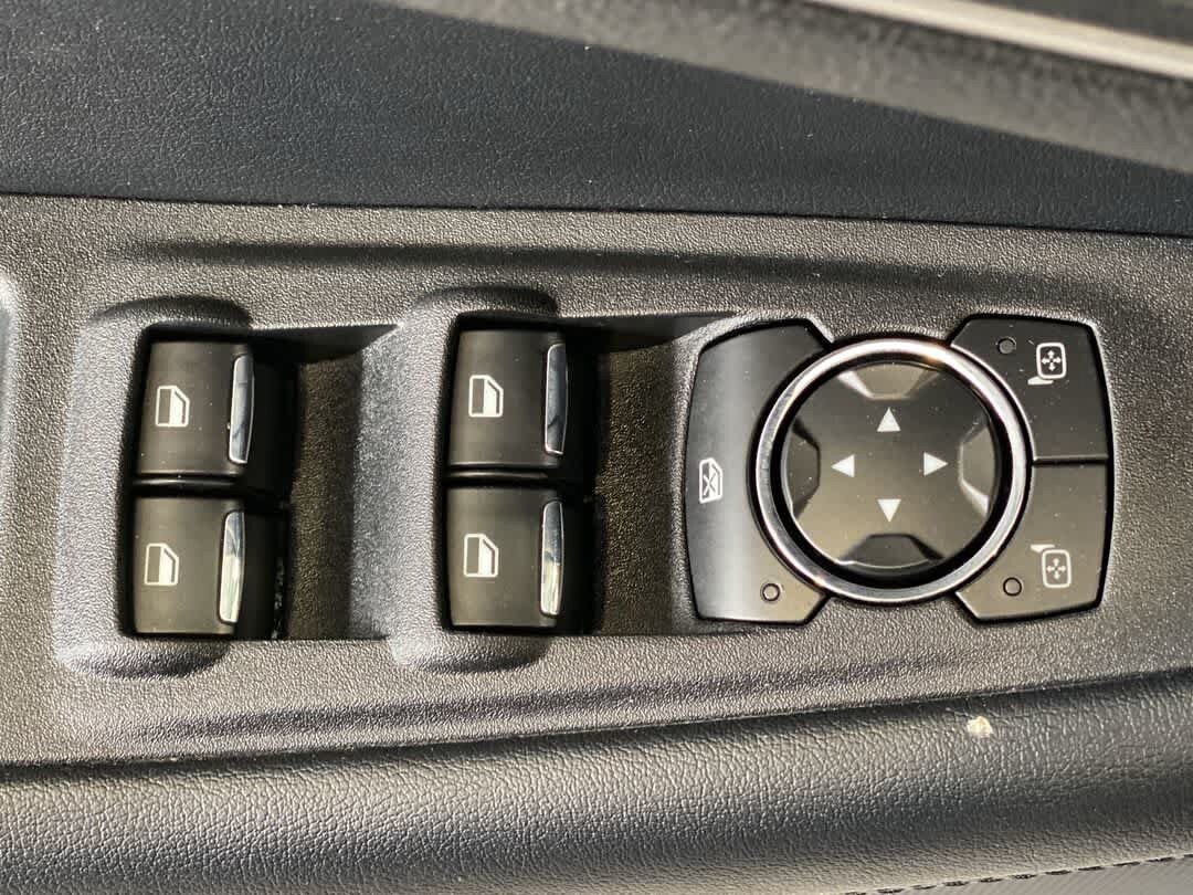 Used 2022 Ford Edge SEL AWD/4WD image 16