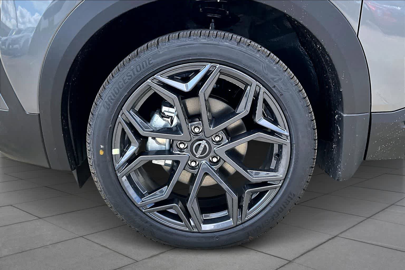 New 2026 Nissan Kicks SR FWD image 9