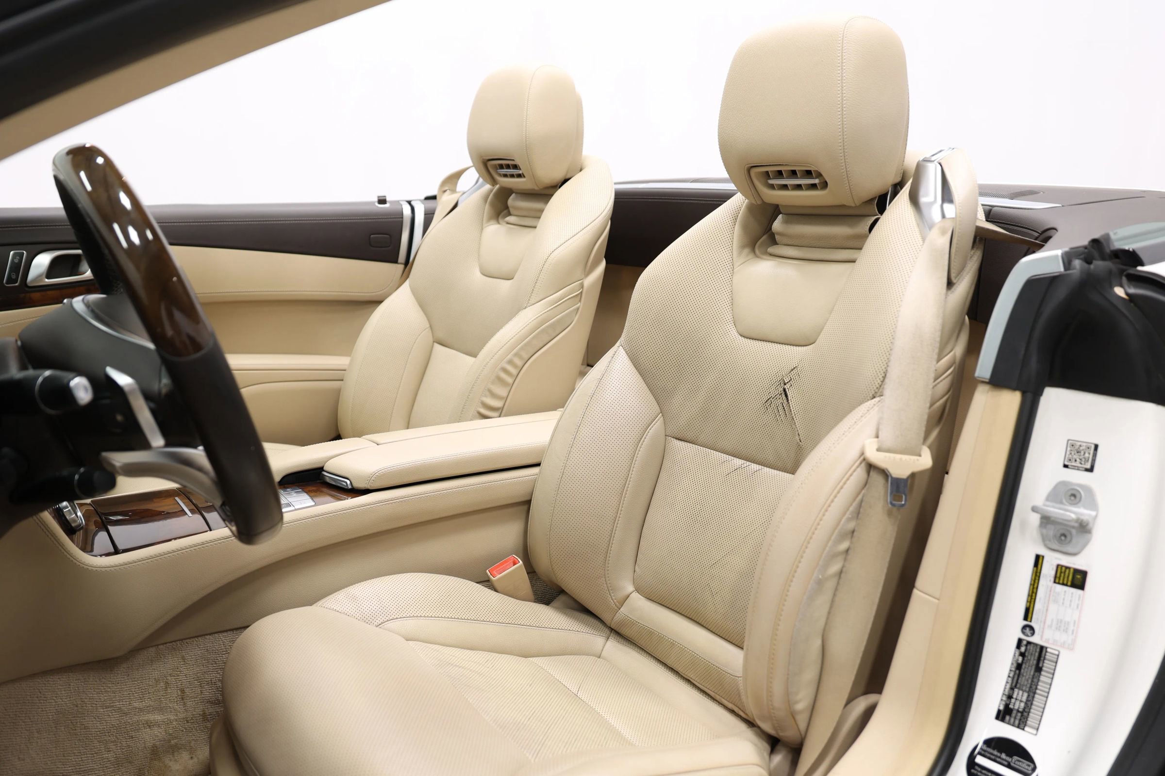 Used 2017 Mercedes-Benz SL 450 w/ Premium I Package image 3