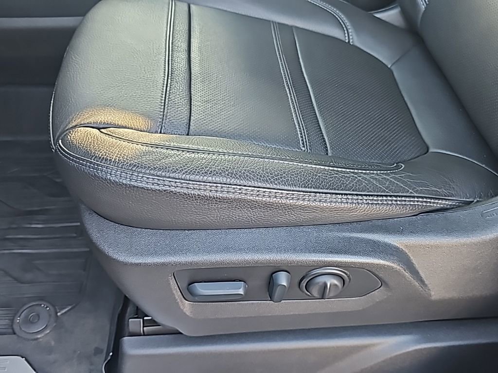 Used 2022 GMC Sierra 2500 Denali w/ Denali Ultimate Package image 11