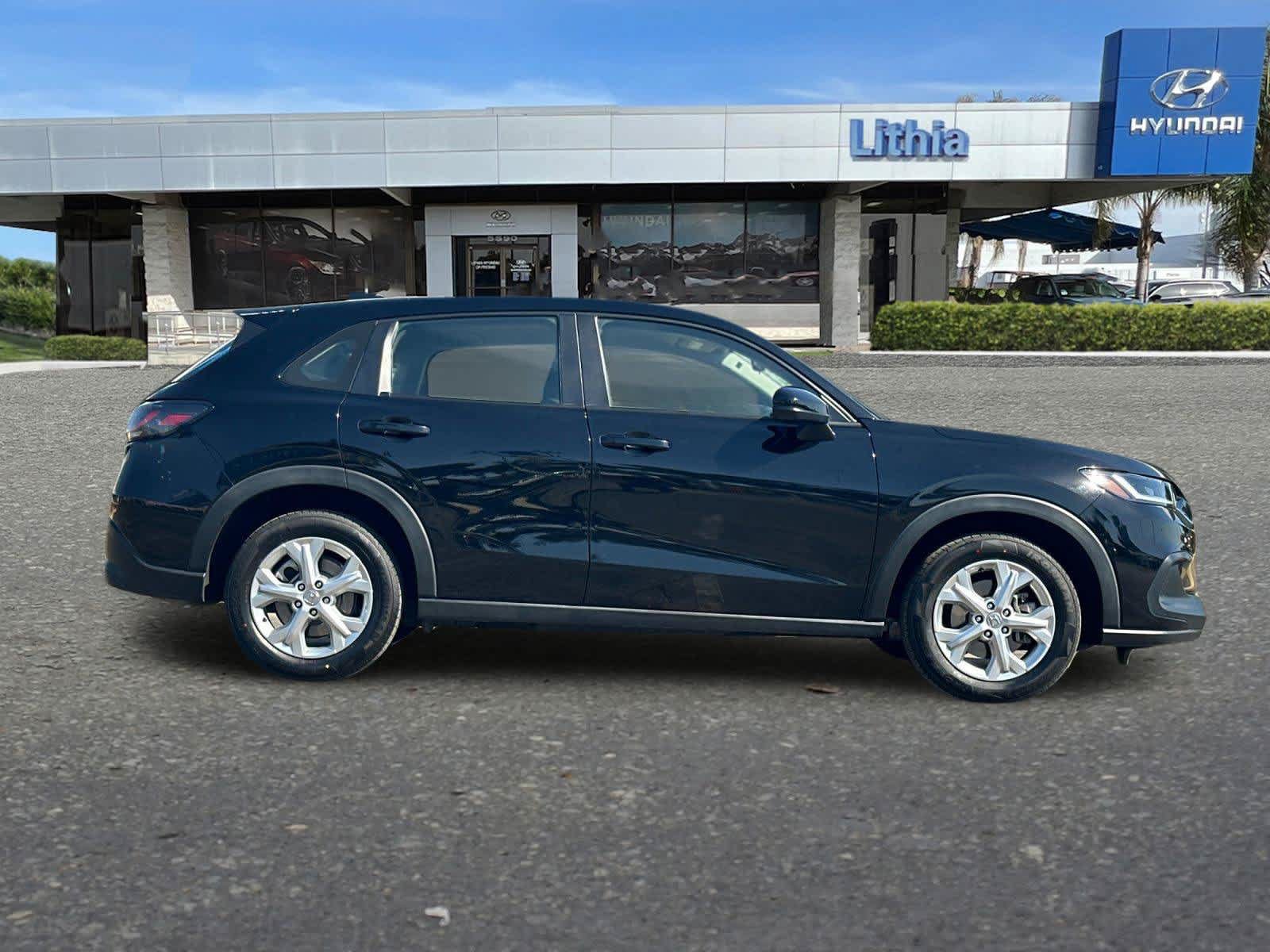 Used 2024 Honda HR-V LX image 9