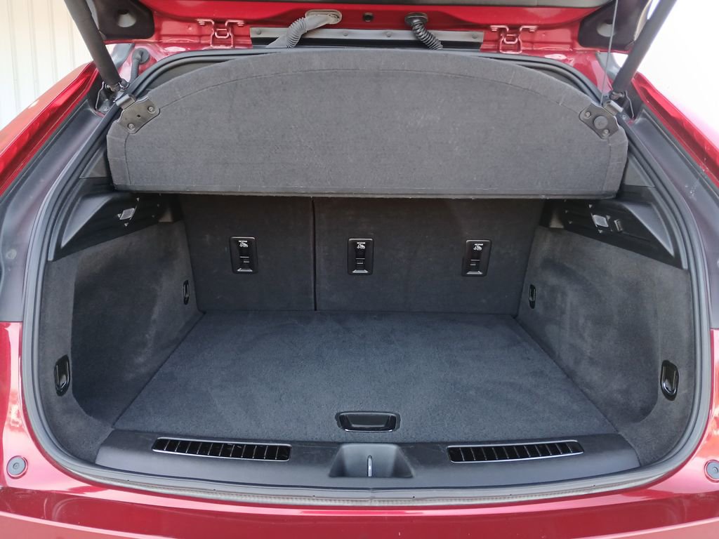 Certified 2024 Cadillac XT4 Premium Luxury AWD/4WD image 27